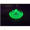 Image 1 : Vintage Green Uranium Depression Glass Citrus Juicer (Chipped) and Saucer Plate