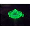 Image 2 : Vintage Green Uranium Depression Glass Citrus Juicer (Chipped) and Saucer Plate