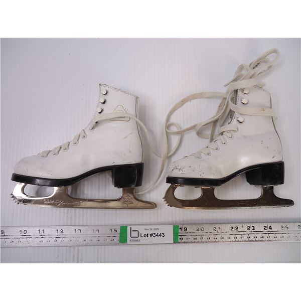 Pair of Daoust Princess Figure Skates-Size 2