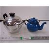Image 1 : Vintage Wearever Teapot and Enamelware Teapot