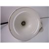 Image 2 : White Light Fixture - MCM