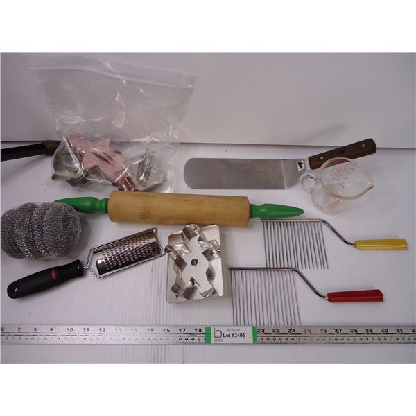 Large Lot of Assorted Bakeware - Vintage Rolling pin, Bakelite Handles