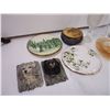 Image 3 : Lot of Misc. Glass, Wall Decor, Ceramic Souvenir and more