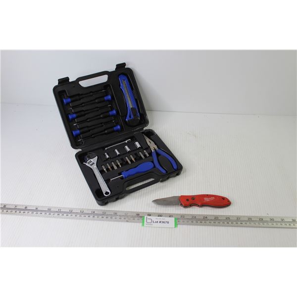 Socket Tool Set in Case - Milwaukie Lock Blade (blade is filed down)