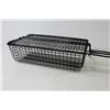 Image 4 : Rubber Bath Mat - Wire Cooking Basket - Hydraulic Jack Handle