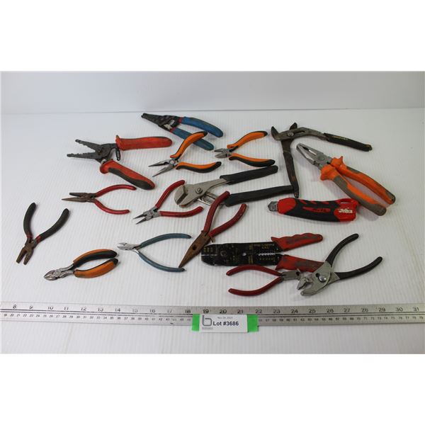 Assorted Pliers & Wire Cutters