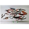 Image 1 : Assorted Pliers & Wire Cutters