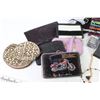 Image 3 : Necklaces - Bracelets - Wallets - Hollywood Bag - Disposable Cameras - Misc. Items