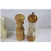 Image 4 : Ceramic Kitchen Cannisters - Salt & Pepper Shakers