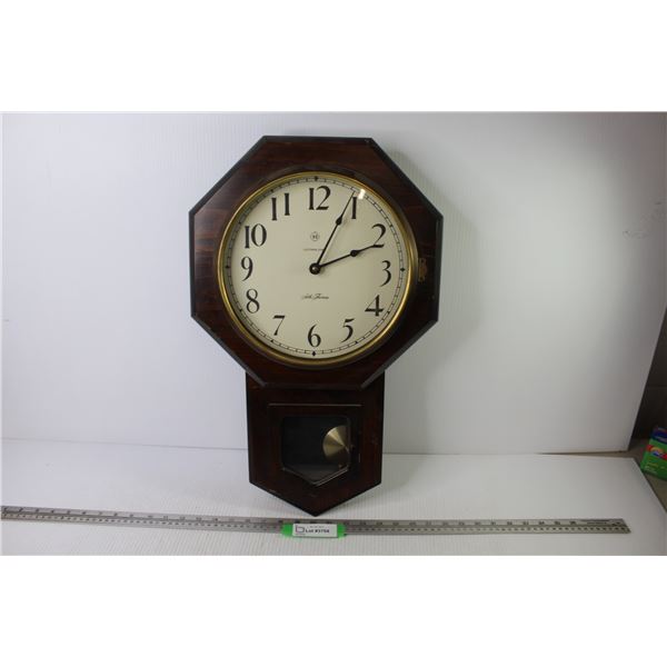 Seth Thomas Wall Clock (not running battery operated) Bodnarus