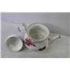 Image 2 : Royal Albert "Prairie Rose" - Tea Pot