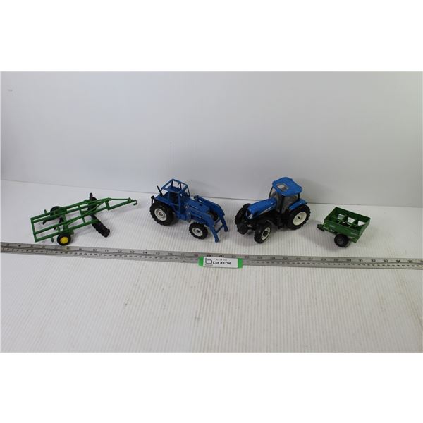 ERTL Cultivator & Trailer - ERTL Tractor - Ford Tractor
