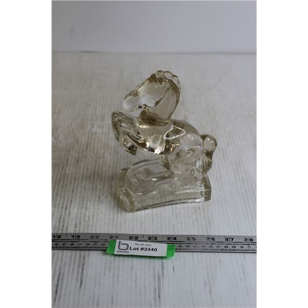 Glass Horse Statue 8" x 5"