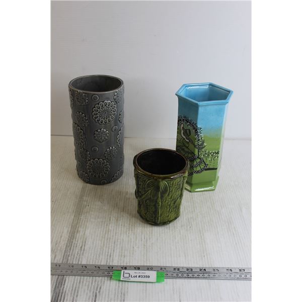 (3) Vases