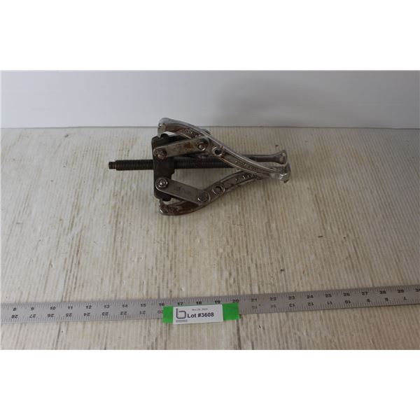 Westward Gear Puller