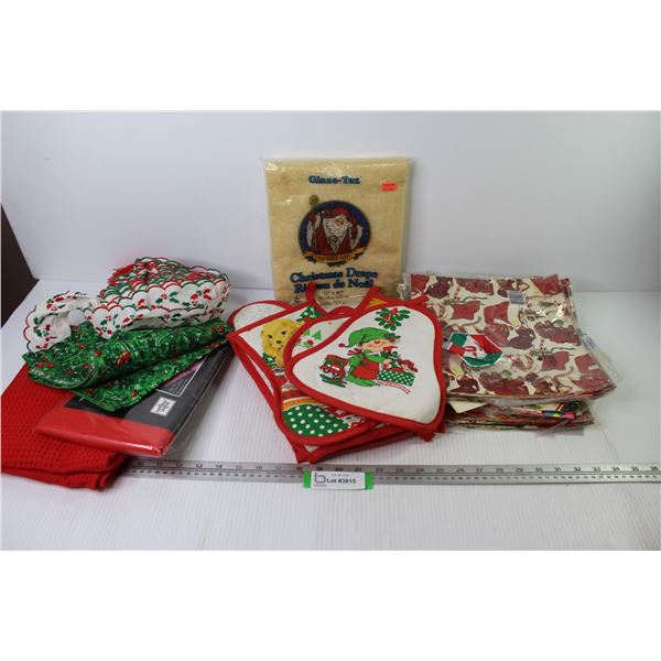 Table Cloths - Pot Holders - Oven Mits - Christmas Drape - Edging - Table Runner - Gift Wrap