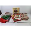 Image 1 : Table Cloths - Pot Holders - Oven Mits - Christmas Drape - Edging - Table Runner - Gift Wrap