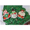 Image 3 : Table Runners - Place Mats - Plastic Tree - Christmas Ring Hangers