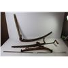 Image 1 : Vintage Horse Hame - Scythe - Hay Saw
