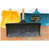 Image 3 : * (3) Snow Shovels