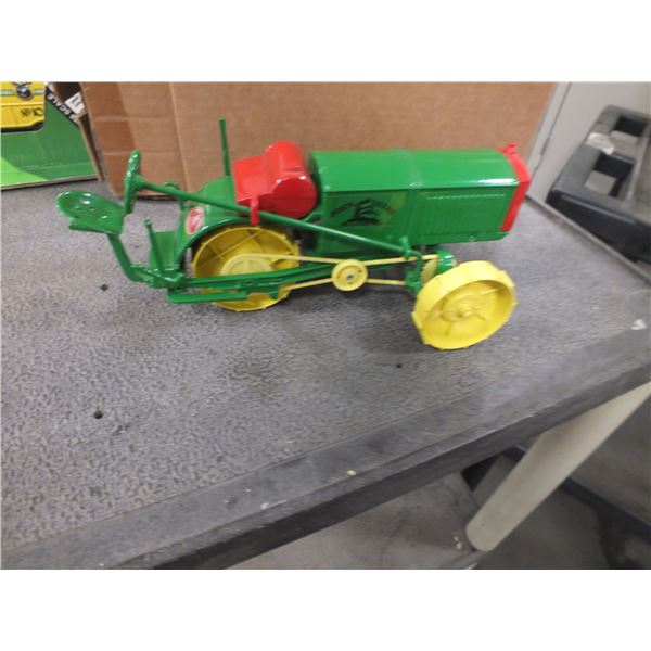 John Deere Die Cast All Wheel Drive Tractor