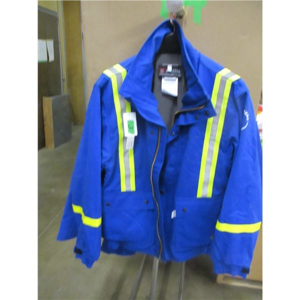 NEW/FREIGHT DAMAGE:  MEN'S WINTER JACKET (SIZE SR)