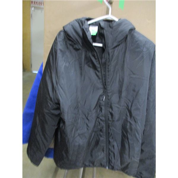 FREIGHT DAMAGE:  MEN'S HOODED LIGHT WINTER JACKET (SIZE LARGE)