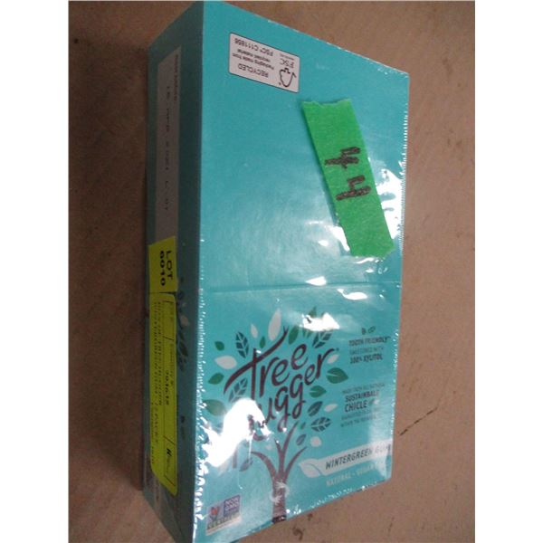 SHELF PULLS (AS IS):  WINTERGREEN GUM (APPROX 120 STICKS) - BOX