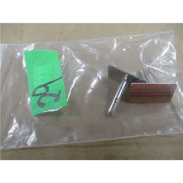 PAIR OF  MEN'S CUFF LINKS