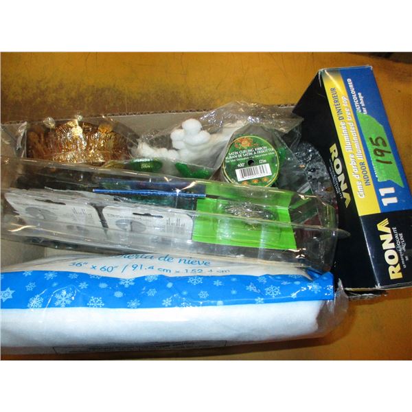 BOX C/W CHRISTMAS LIGHTS & DECORATIONS