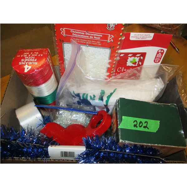 BOX C/W CHRISTMAS DECORATIONS