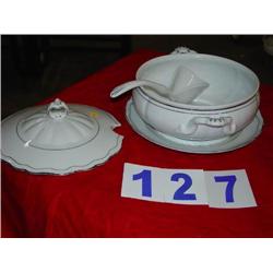 SOUP TERRAIN WITH UNDER PLATE AND LATEL