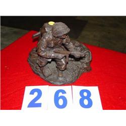 BRONZE VIETNAM FIGURINE "JUST LANDING"