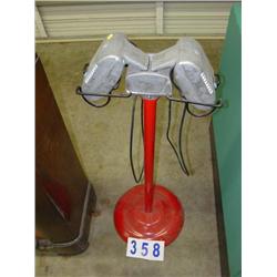 SET OF DRIVE IN SPEAKERS