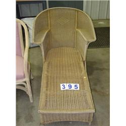 WICKER LAYOUT CHAIR