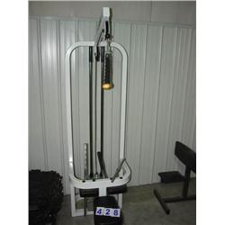 SEATED PULL DOWN MACHINE