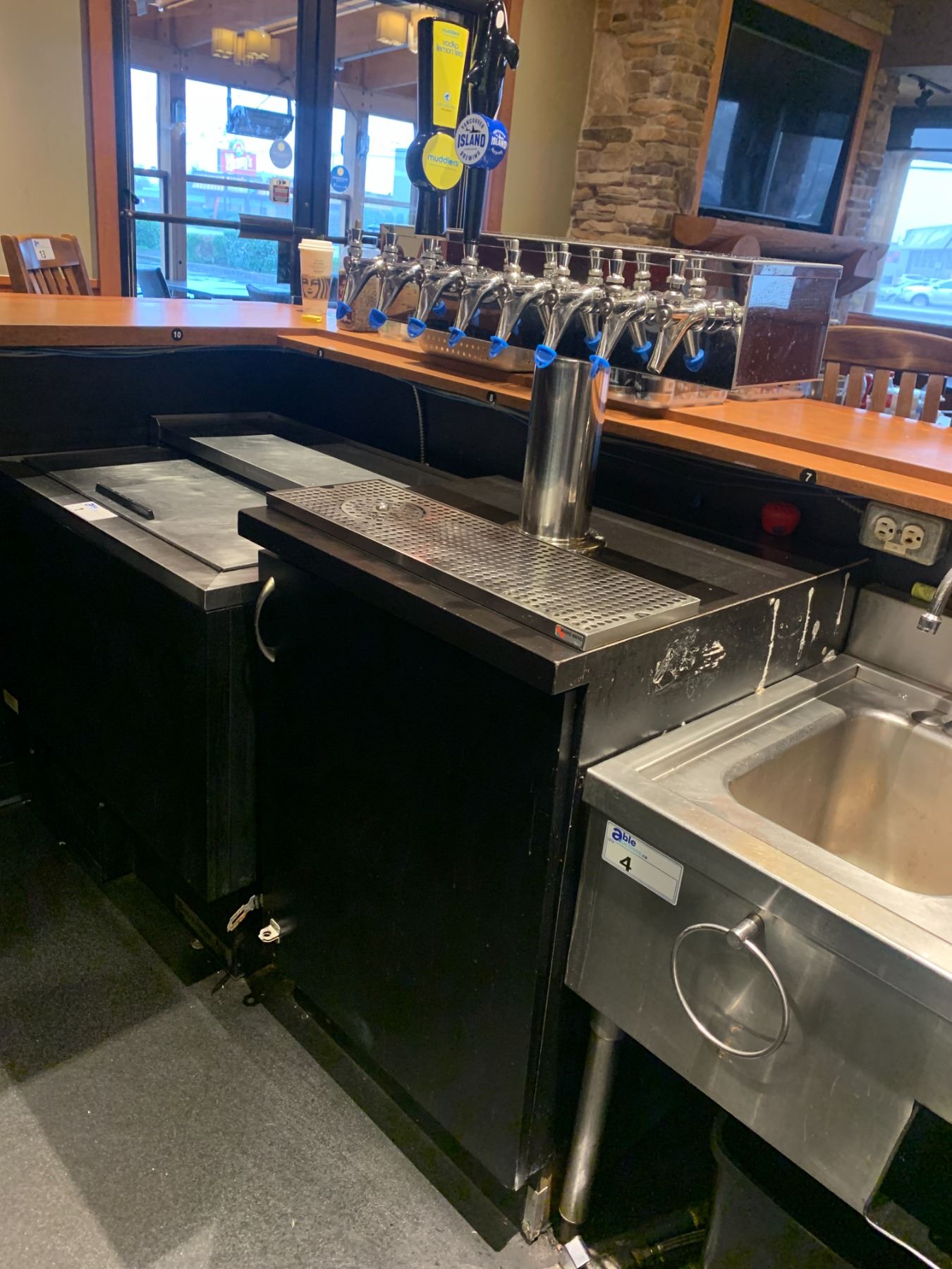 8 SPOUT STAINLESS STEEL COMMERCIAL BAR TAP SYSTEM WITH CABINET - Able ...