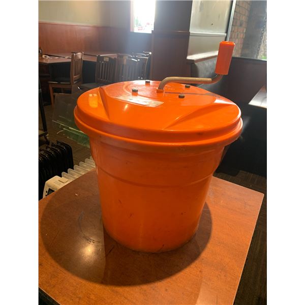 ORANGE DYNAMIC COMMERCIAL MANUAL SALAD SPINNER