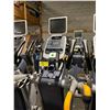 Image 2 : PRECOR USA 100I COMMERCIAL 110V ADAPTIVE MOTION TRAINER WITH CARDIO THEATER DISPLAY & CUP HOLDER