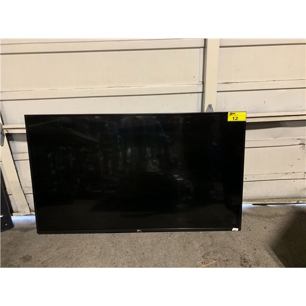 LG 55" 55LX540S LCD TELEVISION WITH POWER CORD *NO REMOTE*