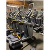 Image 2 : PRECOR USA 100I COMMERCIAL 110V ADAPTIVE MOTION TRAINER WITH CARDIO THEATER DISPLAY & CUP HOLDER