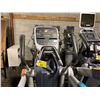 Image 2 : PRECOR AMT COMMERCIAL OPEN STRIDE ELLIPTICAL WITH DIGITAL DISPLAY & USB PORT