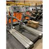 Image 2 : LIFE FITNESS 95TI FLEXDECK COMMERCIAL 120V ELECTRIC TREADMILL *PARTS ONLY MAY NEED REPAIRS*