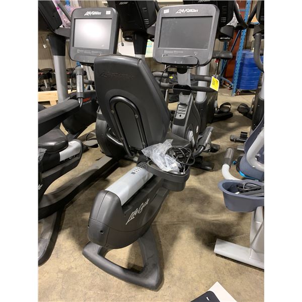 LIFE FITNESS 95RS COMMERCIAL SPIN BIKE WITH DIGITAL DISPLAY SCREEN HEADPHONE JACK, USB PORT, PHONE