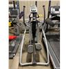 Image 2 : PROGRESSION FITNESS E500 COMMERCIAL CROSS TRAINER WITH DIGITAL DISPLAY SCREEN, CUPHOLDER, & POWER