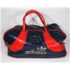 Image 1 : VINTAGE ADIDAS SPORTS BAG