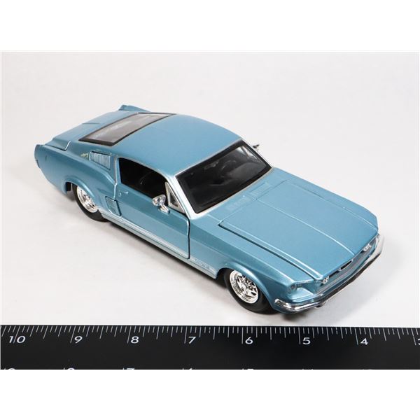 1/24 SCALE 1967 FORD MUSTANG GT DIE CAST CAR