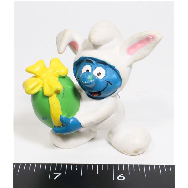 VINTAGE WHITE EASTER BUNNY SCHLEICH PEYO