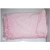 Image 1 : DOUBLE CHENILLE BEDSPREAD PINK FULL/DOUBLE WORN