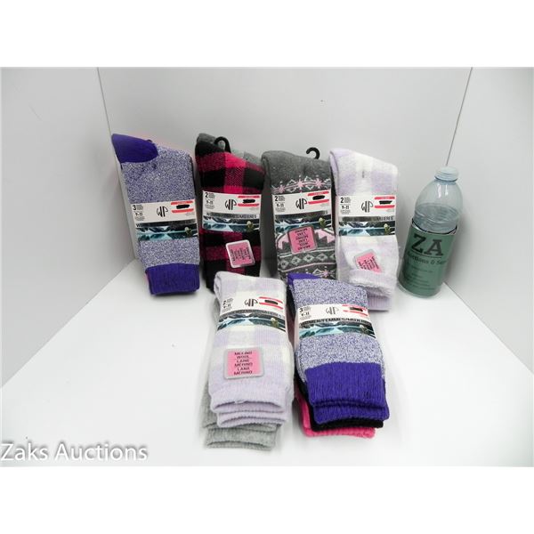NEW 14 PAIR WOMENS SOCKS